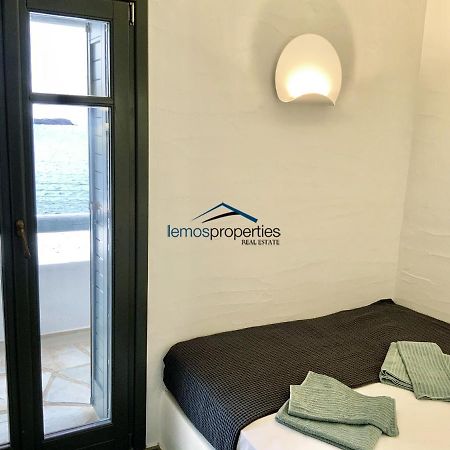 Aqua Blue, Only 100 Meters From The Beach Of Gialiskari Ioulis Esterno foto